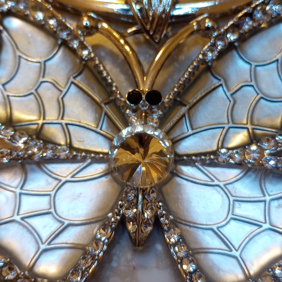 Jewelry - Picture 5 of 5